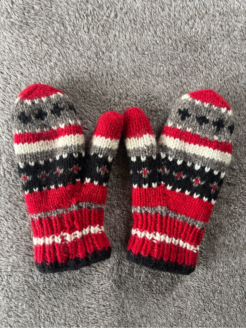 $10 add-on:  feece lined 100% wool mittens